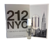 Carregar imagem no visualizador da galeria, Flaconete 1,5ml – Carolina Herrera 212 NYC Feminino • EDP