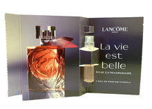 Carregar imagem no visualizador da galeria, Flaconete 1,2ml – Lancôme La Vie Est Belle Rose Extraordinaire Feminino • EDP