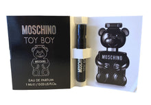 Carregar imagem no visualizador da galeria, Flaconete 1ml – Moschino Toy Boy Masculino • EDP